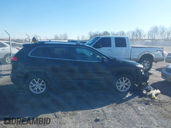 2018 Jeep Cherokee Latitude Plus with VIN 1C4PJMLB0JD507197, listed as a IAAI auction lot 41360448 with 61,877 mi miles and . Bid and sale history available at carsss.com. Image 13.