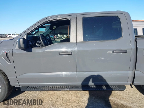 2021 Ford F-150 XL с VIN 1FTEW1CP5MFB90822, выставлен на аукционе IAAI как лот 41872497 с пробегом 55 931 миль миль и . История ставок и продаж доступна на DreamBid. Изображение 13.