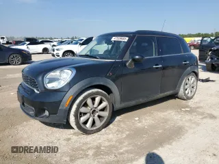 2012 MINI Countryman S with VIN WMWZC3C56CWL87305, listed as a Copart auction lot 47529685 with 30,446 mi miles and Salvage Title. Bid and sale history available at DreamBid. Image 1.