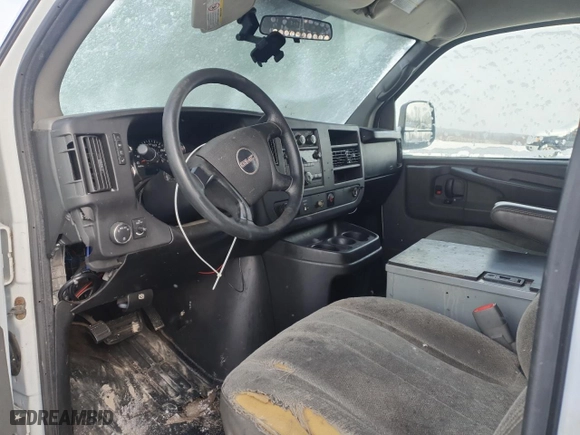 2008 GMC Savana Cargo Van with VIN 1GTGG25C781183640, listed as a Copart auction lot 89340295 with 248,598 mi miles and Clean Title. Bid and sale history available at carsss.com. Image 8.