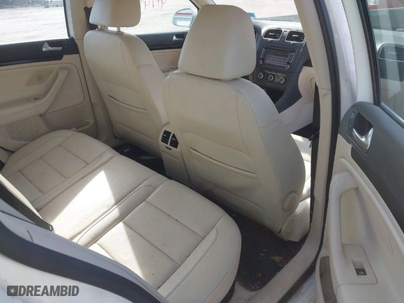2013 Volkswagen Jetta SportWagen TDI w/Sunroof & Nav with VIN 3VWPL7AJ9DM611277, listed as a IAAI auction lot 41747569 with 123,198 mi miles. Bid and sale history available at carsss.com. Image 8.