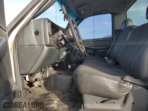 2000 Chevrolet Silverado 1500 with VIN 1GCEK14W6YE346573, listed as a Copart auction lot 85100194 with 146,204 mi miles and Salvage Title. Bid and sale history available at carsss.com. Image 7.