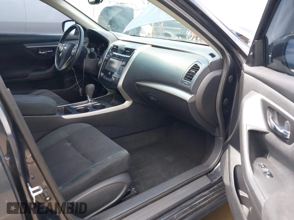 2015 Nissan Altima SV with VIN 1N4AL3AP2FC225140, listed as a IAAI auction lot 42073500 with 190,754 mi miles and . Bid and sale history available at carsss.com. Image 5.