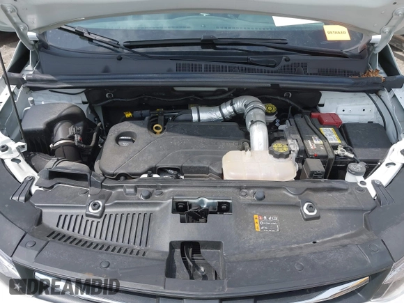2021 Chevrolet Trax LT with VIN KL7CJPSM5MB369530, listed as a IAAI auction lot 42146885 with 21,906 mi miles and . Bid and sale history available at DreamBid. Image 10.
