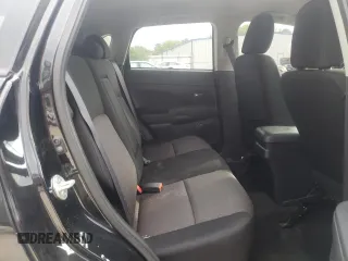 2019 Mitsubishi Outlander ES z VIN JA4AR3AU5KU028749, wystawiony jako Copart lot #52692835 z przebiegiem 122 439 mil mil oraz Szkoda całkowita • Salvage title. Historia ofert i sprzedaży dostępna na DreamBid. Obrazek 10.