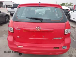 2003 Toyota Matrix Std with VIN 2T1KR32E03C161001, listed as a IAAI auction lot 41915551 with 100,630 mi miles. Bid and sale history available at carsss.com. Image 16.