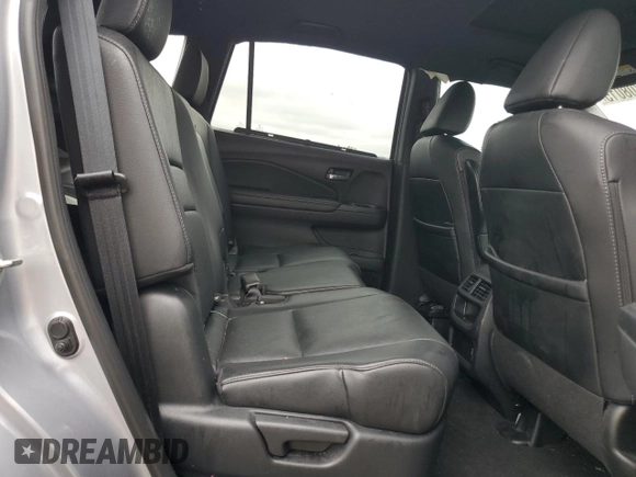 2019 Honda Passport EX-L with VIN 5FNYF8H52KB030914, listed as a Copart auction lot 55708015 with 103,784 mi miles and Salvage title. Bid and sale history available at DreamBid. Image 11.
