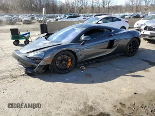2017 McLaren 570S z VIN SBM13DAAXHW002218, wystawiony jako Copart lot #41875174 z przebiegiem 27 857 mil mil oraz . Historia ofert i sprzedaży dostępna na DreamBid. Obrazek 1.