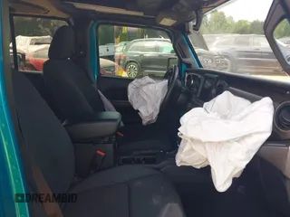 2020 Jeep Wrangler Unlimited Sport с VIN 1C4HJXDG4LW331133, выставлен на аукционе IAAI как лот 42154246 с пробегом 87 668 миль миль и . История ставок и продаж доступна на DreamBid. Изображение 5.