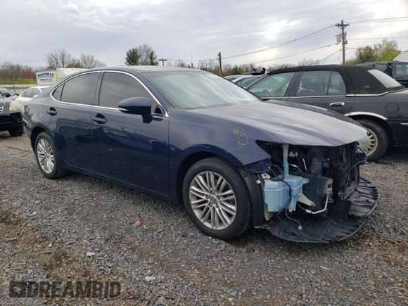 2014 Lexus ES 350 with VIN JTHBK1GGXE2131989, listed as a Copart auction lot 52695445 with 102,076 mi miles and Salvage Title. Bid and sale history available at carsss.com. Image 4.