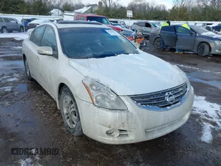 2011 Nissan Altima 2.5 SL with VIN 1N4AL2AP0BN493421, listed as a IAAI auction lot 41566442 with 184,669 mi miles. Bid and sale history available at carsss.com. Image 1.