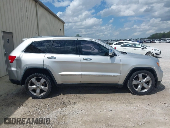 2012 Jeep Grand Cherokee Overland with VIN 1C4RJECTXCC317018, listed as a IAAI auction lot 41975933 with 191,043 mi miles. Bid and sale history available at carsss.com. Image 13.