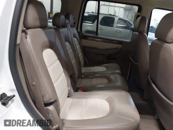 2004 Ford Explorer Eddie Bauer with VIN 1FMZU74K84UB97753, listed as a IAAI auction lot 40861041 with 110,304 mi miles and . Bid and sale history available at DreamBid. Image 8.