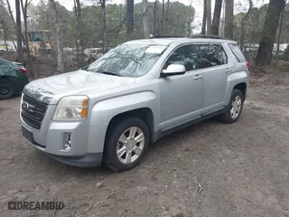 2011 GMC Terrain SLE-2 with VIN 2CTALSEC8B6428195, listed as a IAAI auction lot 41957022 with 118,735 mi miles. Bid and sale history available at carsss.com. Image 2.