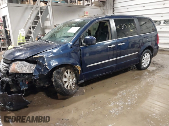 2016 Chrysler Town & Country Touring with VIN 2C4RC1BG8GR194307, listed as a IAAI auction lot 41515423 with 84,930 mi miles. Bid and sale history available at carsss.com. Image 2.