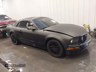 2006 Ford Mustang Standard with VIN 1ZVHT84N365266135, listed as a IAAI auction lot 41751256 with 135,621 mi miles and . Bid and sale history available at carsss.com. Image 1.