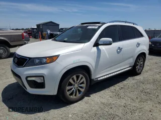 2012 Kia Sorento SX z VIN 5XYKWDA25CG297697, wystawiony jako Copart lot #57155165 z przebiegiem 112 764 mil mil oraz Szkoda całkowita • Salvage title. Historia ofert i sprzedaży dostępna na DreamBid. Obrazek 1.