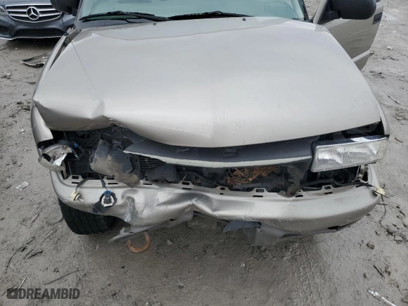 2001 Chevrolet S-10 LS with VIN 1GCDT19W218178369, listed as a Copart auction lot 44506665 with 142,152 mi miles and Salvage Title. Bid and sale history available at carsss.com. Image 12.