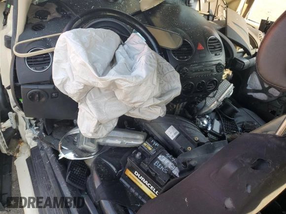 2006 Volkswagen Beetle with VIN 3VWSG31Y46M322685, listed as a Copart auction lot 60617315 with Not provided miles and Salvage title. Bid and sale history available at DreamBid. Image 8.