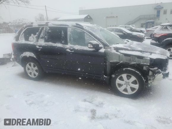 2011 Volvo XC90 I6 with VIN YV4952CZ2B1575421, listed as a Copart auction lot 46644195 with 210,761 mi miles and Salvage Title. Bid and sale history available at DreamBid. Image 4.