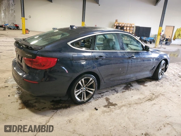 2018 BMW 3 Series 330i xDrive with VIN WBA8Z9C51JG828083, listed as a Copart auction lot 86483354 with 70,475 mi miles and Salvage Title. Bid and sale history available at carsss.com. Image 3.