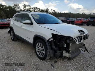 2019 Jeep Cherokee Latitude Plus with VIN 1C4PJLLN6KD149335, listed as a Copart auction lot 84520364 with 79,775 mi miles and Clean title. Bid and sale history available at DreamBid. Image 4.