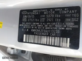 2016 Hyundai Genesis 3.8L with VIN KMHGN4JE5GU113233, listed as a IAAI auction lot 41852980 with 67,006 mi miles. Bid and sale history available at carsss.com. Image 9.