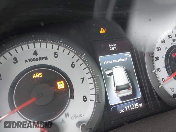 2018 Toyota Sienna SE с VIN 5TDXZ3DC4JS961452, выставлен на аукционе IAAI как лот 41850340 с пробегом 111 229 миль миль и . История ставок и продаж доступна на DreamBid. Изображение 7.