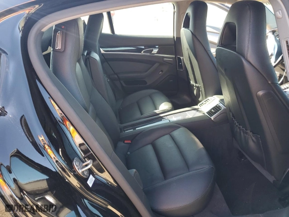 2016 Porsche Panamera 4 with VIN WP0AA2A78GL001821, listed as a Copart auction lot 44892324 with 62,380 mi miles. Bid and sale history available at carsss.com. Image 10.