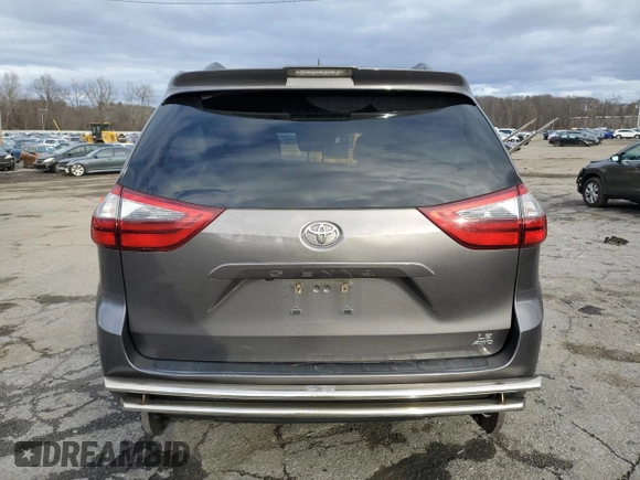 2020 Toyota Sienna LE with VIN 5TDJZ3DCXLS231778, listed as a Copart auction lot 85892214 with 118,026 mi miles and Salvage title. Bid and sale history available at DreamBid. Image 6.