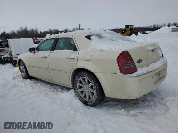 2005 Chrysler 300 with VIN 2C3AA63H45H581998, listed as a Copart auction lot 44332505 with 154,932 mi miles and Clean Title. Bid and sale history available at carsss.com. Image 2.