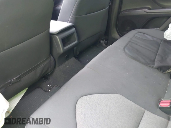 2024 Toyota Camry LE z VIN 4T1C11AK2RU879602, wystawiony jako IAAI lot #42162353 z przebiegiem 6 185 mil mil oraz . Historia ofert i sprzedaży dostępna na DreamBid. Obrazek 8.