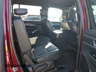 2024 Jeep Wagoneer Series II with VIN 1C4SJUBP2RS177139, listed as a IAAI auction lot 42224164 with 31,229 mi miles and . Bid and sale history available at DreamBid. Image 8.