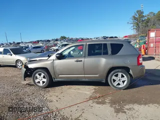 2007 Jeep Compass Sport with VIN 1J8FT47087D363592, listed as a IAAI auction lot 41391452 with 145,833 mi miles. Bid and sale history available at carsss.com. Image 14.