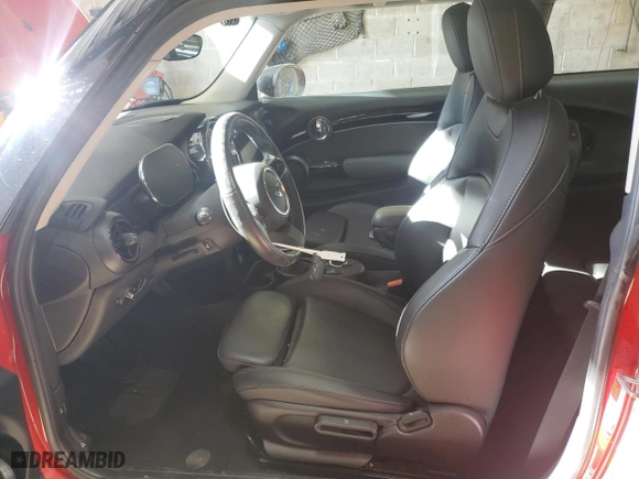 2022 MINI Hardtop 2 Door Cooper SE with VIN WMW13DJ0XN2S08025, listed as a Copart auction lot 43928135 with 28,542 mi miles and Salvage Title. Bid and sale history available at carsss.com. Image 7.