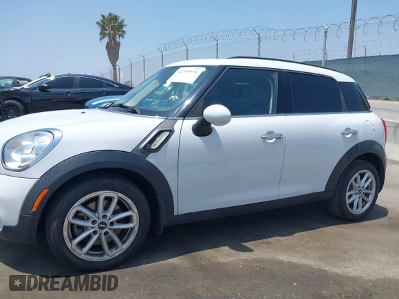 2016 MINI Countryman S with VIN WMWZC3C51GWT10248, listed as a IAAI auction lot 42359191 with 77,157 mi miles and . Bid and sale history available at DreamBid. Image 14.