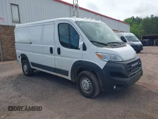 2025 Ram ProMaster Cargo Tradesman with VIN 3C6LRVVG2SE513404, listed as a IAAI auction lot 41948626 with 7,553 mi miles. Bid and sale history available at carsss.com. Image 1.