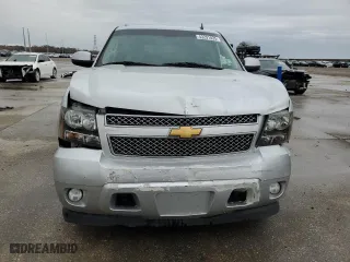 2013 Chevrolet Suburban LS with VIN 1GNSCHE02DR304642, listed as a Copart auction lot 43291035 with 0 mi miles and Salvage Title. Bid and sale history available at carsss.com. Image 5.