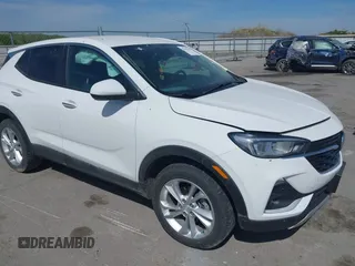2022 Buick Encore GX Preferred с VIN KL4MMCSL0NB081828, выставлен на аукционе IAAI как лот 42252439 с пробегом 84 934 миль миль и . История ставок и продаж доступна на DreamBid. Изображение 1.