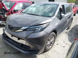 2024 Toyota Sienna LE with VIN 5TDKRKEC5RS202419, listed as a IAAI auction lot 41876213 with 14,986 mi miles. Bid and sale history available at carsss.com. Image 2.