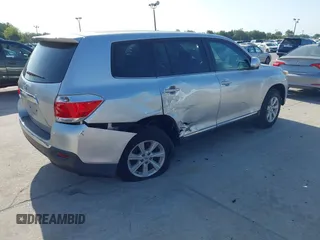 2013 Toyota Highlander with VIN 5TDZA3EHXDS031859, listed as a IAAI auction lot 41930139 with 140,920 mi miles and . Bid and sale history available at DreamBid. Image 4.