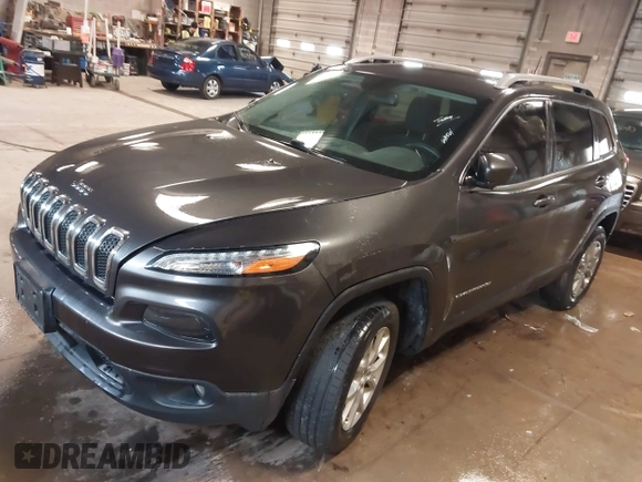 2017 Jeep Cherokee Latitude with VIN 1C4PJMCB6HW648564, listed as a IAAI auction lot 41987580 with 67,024 mi miles. Bid and sale history available at carsss.com. Image 17.