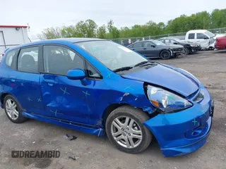 2008 Honda Fit Sport z VIN JHMGD38618S049025, wystawiony jako IAAI lot #41179396 z przebiegiem 78 371 mil mil oraz . Historia ofert i sprzedaży dostępna na DreamBid. Obrazek 6.