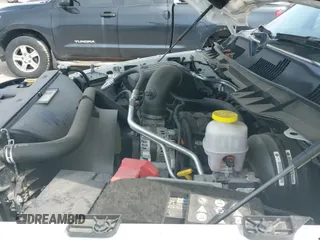 2021 Ram 1500 Tradesman z VIN 1C6RR7KT7MS572861, wystawiony jako IAAI lot #42109287 z przebiegiem 22 754 mil mil oraz . Historia ofert i sprzedaży dostępna na DreamBid. Obrazek 19.