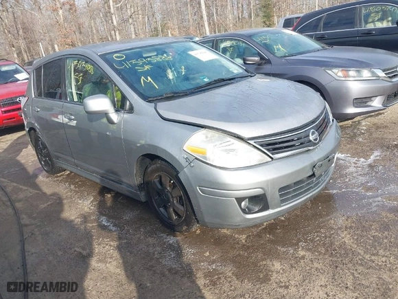 2011 Nissan Versa 1.8 S with VIN 3N1BC1CP2BL485409, listed as a IAAI auction lot 41595888 with 207,121 mi miles. Bid and sale history available at carsss.com. Image 1.