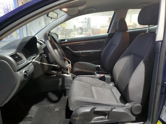 2007 Volkswagen Rabbit with VIN WVWBS71K27W113046, listed as a Copart auction lot 43594715 with 164,370 mi miles and Salvage Title. Bid and sale history available at carsss.com. Image 7.