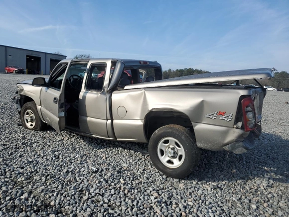 2002 Chevrolet Silverado 1500 LS with VIN 2GCEK19V921275846, listed as a Copart auction lot 85632694 with 204,150 mi miles and Salvage Title. Bid and sale history available at carsss.com. Image 2.