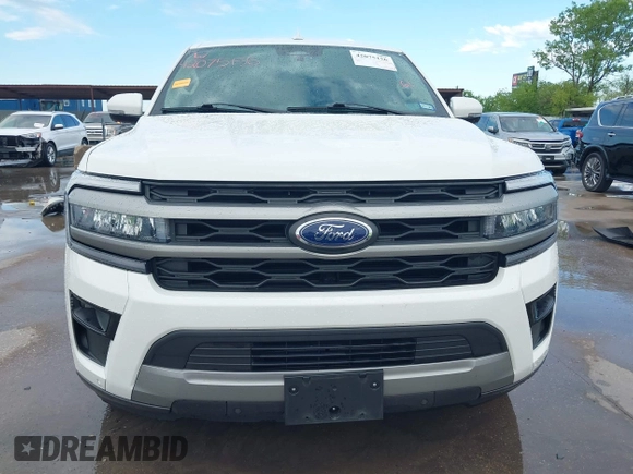 2023 Ford Expedition Max XLT z VIN 1FMJK1H82PEA62734, wystawiony jako IAAI lot #42075156 z przebiegiem 23 926 mil mil oraz . Historia ofert i sprzedaży dostępna na DreamBid. Obrazek 12.