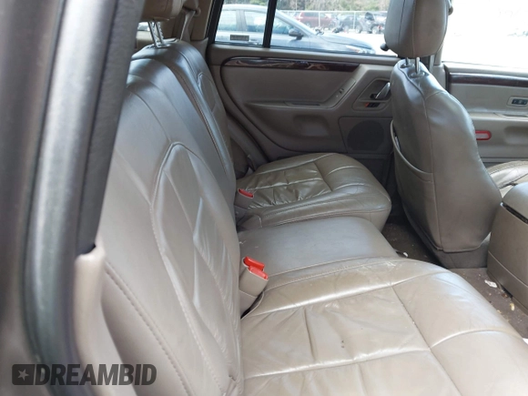 2001 Jeep Grand Cherokee Limited with VIN 1J4GW58N71C587088, listed as a IAAI auction lot 41973901 with 207,075 mi miles. Bid and sale history available at carsss.com. Image 8.