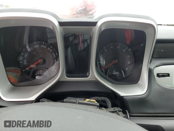 2015 Chevrolet Camaro SS z VIN 2G1FJ1EWXF9138422, wystawiony jako Copart lot #58055475 z przebiegiem Nie podano mil oraz Szkoda całkowita • Salvage title. Historia ofert i sprzedaży dostępna na DreamBid. Obrazek 9.